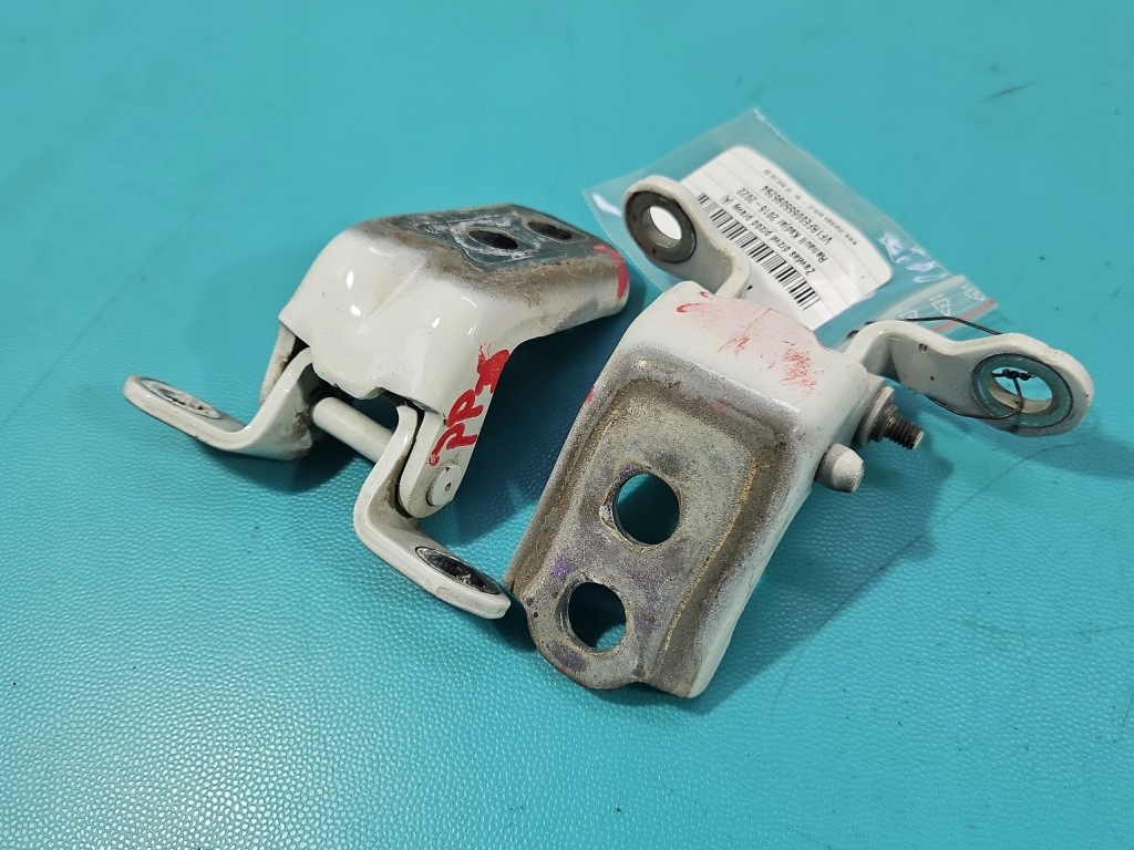 фото №2, Петля дверь перед правый renault kadjar белый dv369