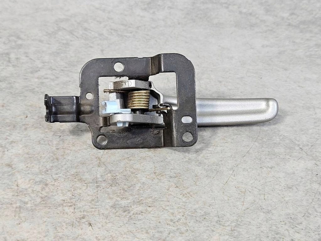 фото №3, Ручка внутренняя правый перед honda civic vii 00-06 3d