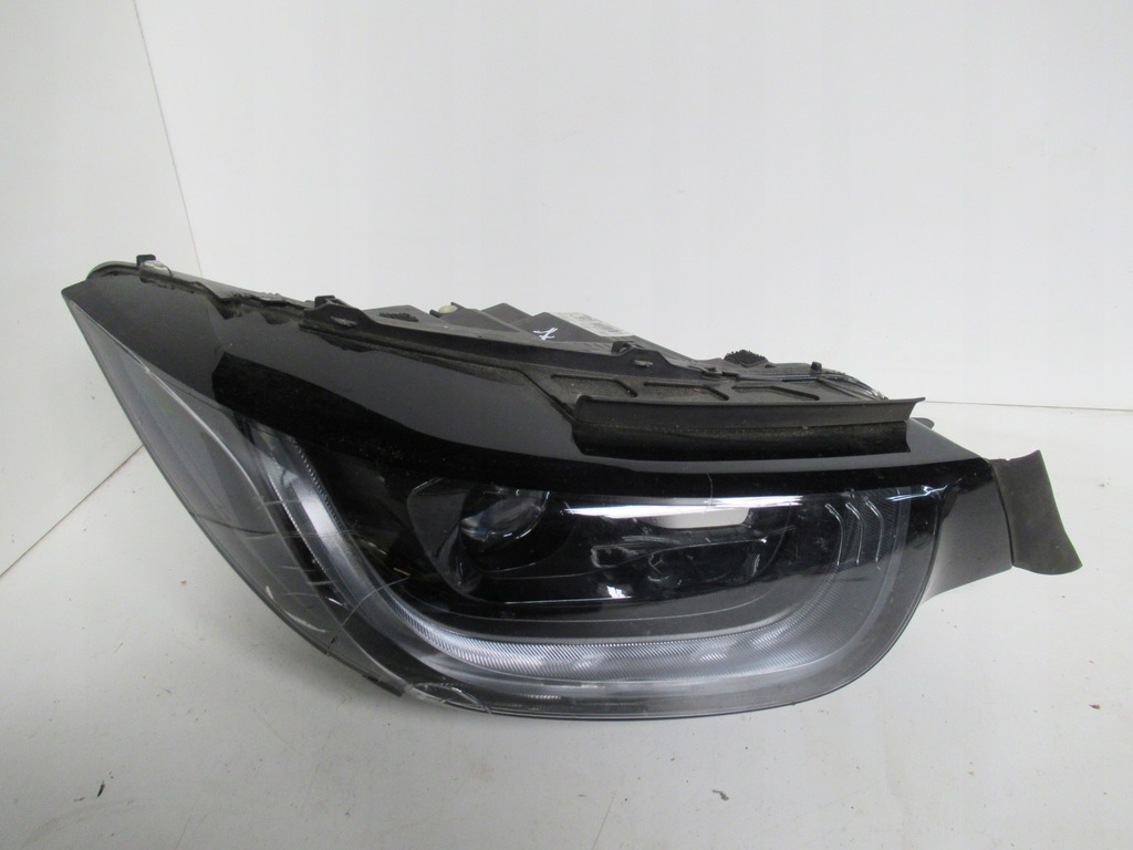 фото №1, Bmw i3 правая лампа full led адаптивный 90118324 7472186