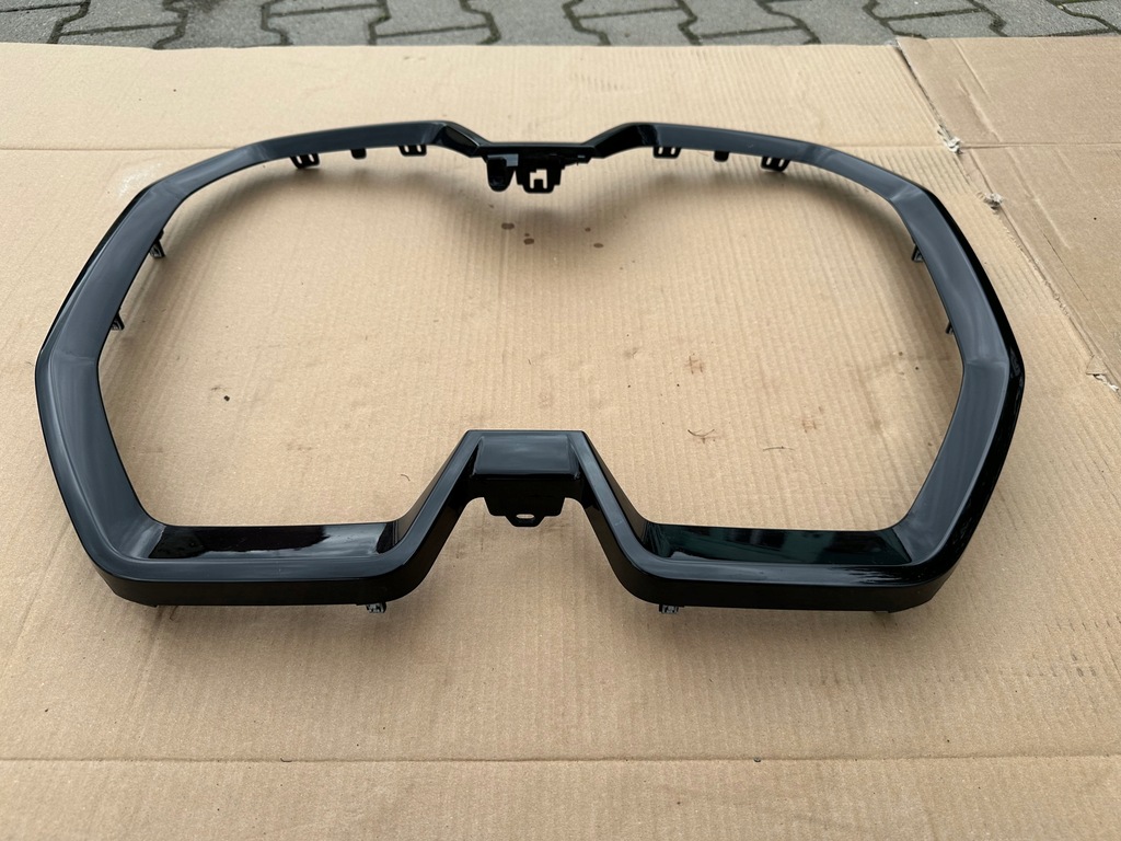 фото №1, Bmw ix i20 рамка решітка решітка