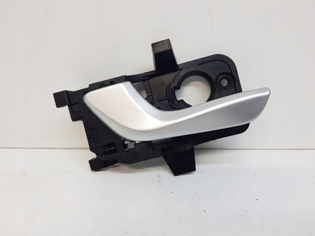 фото №1, Kia rio v stonic ручка внутренняя левый перед 17-