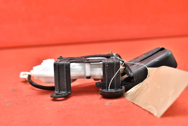 фото №6, Замок кришки задня багажника honda cr-z crz 10-16