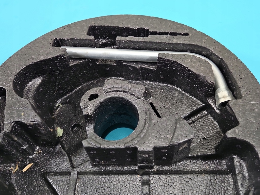 фото №7, Домкрат подъемник автомобильный трапециевидный audi a4 b7