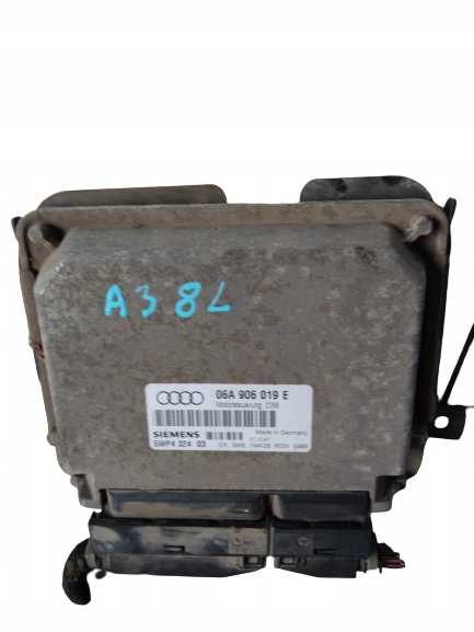 фото №1, Audi a3 8l бортовой компьютер 06a906019e