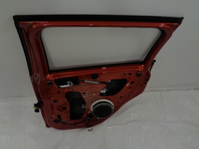 фото №10, Peugeot 2008 дверь правое задние идеальное состояние khk