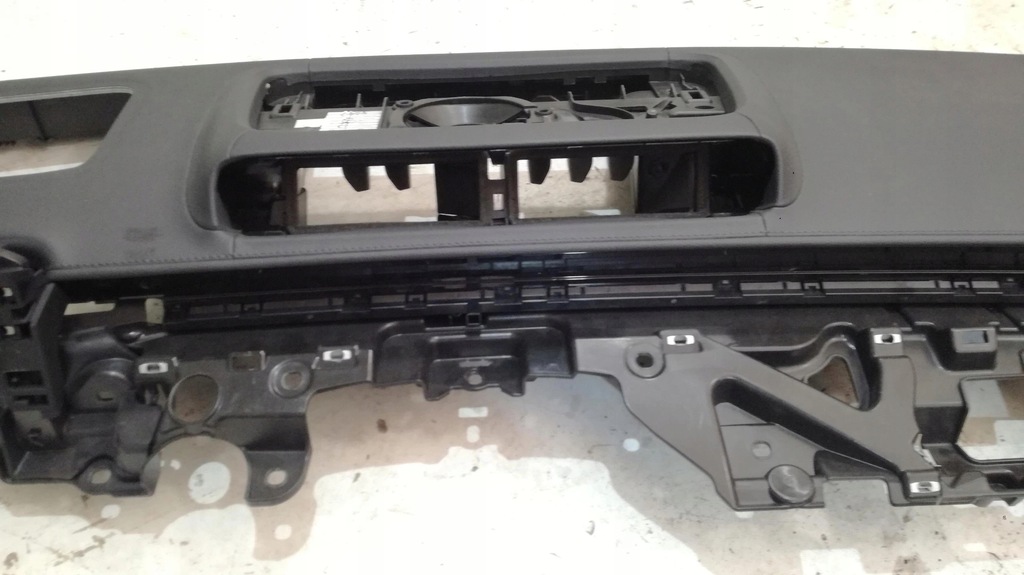 фото №11, Mercedes w223 консоль приборная панель приборная