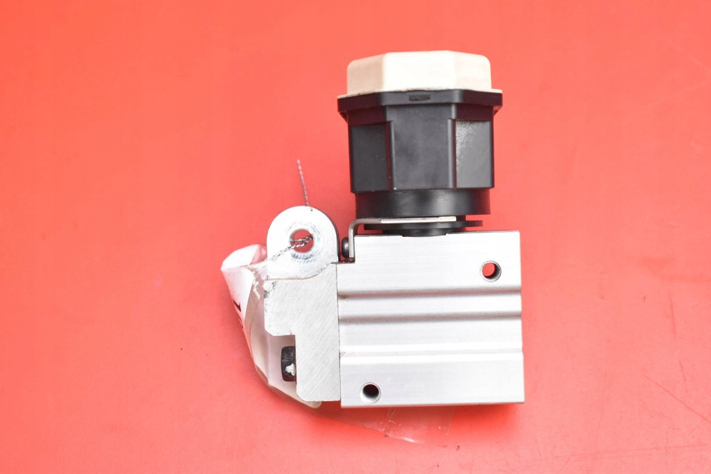 фото №5, Розподільник клапан кондиціонера 447520-0373 toyota bz4x 22-