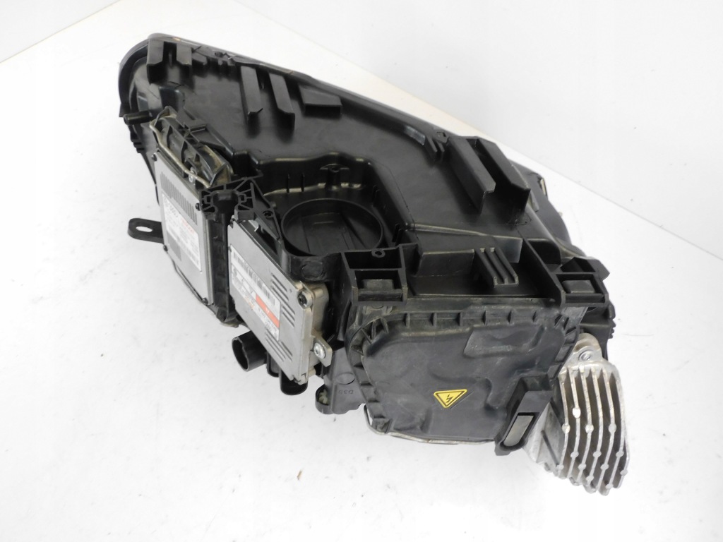 Audi q5 8r рестайлінг  фара ліва ксенон led ідеальна комплектна 8r0941005e америка Недорого