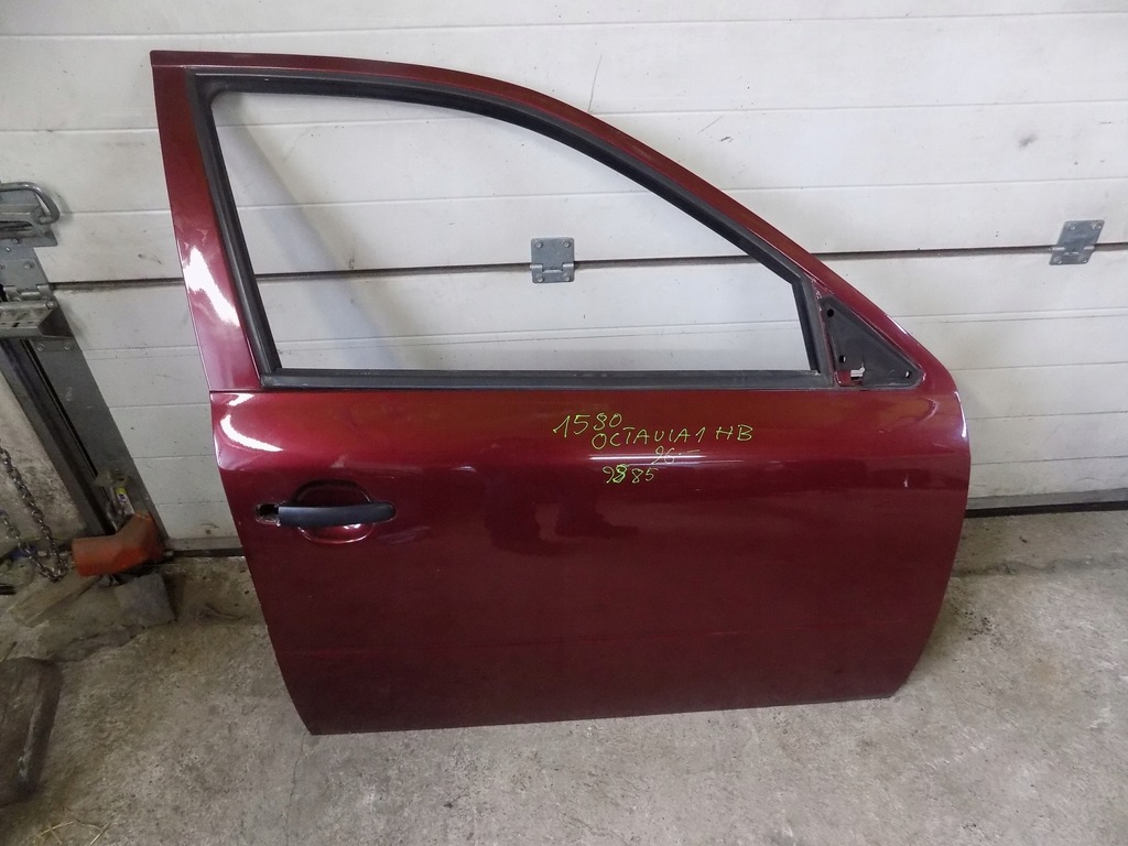 фото №1, Skoda octavia i 1 96- 9885 дверь правый перед
