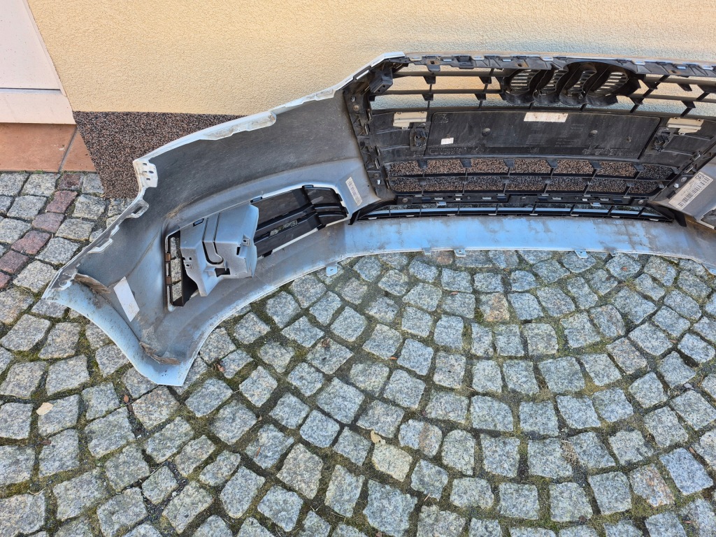 Audi a4 b9 s-line бампер перед 8w0 с Разборки