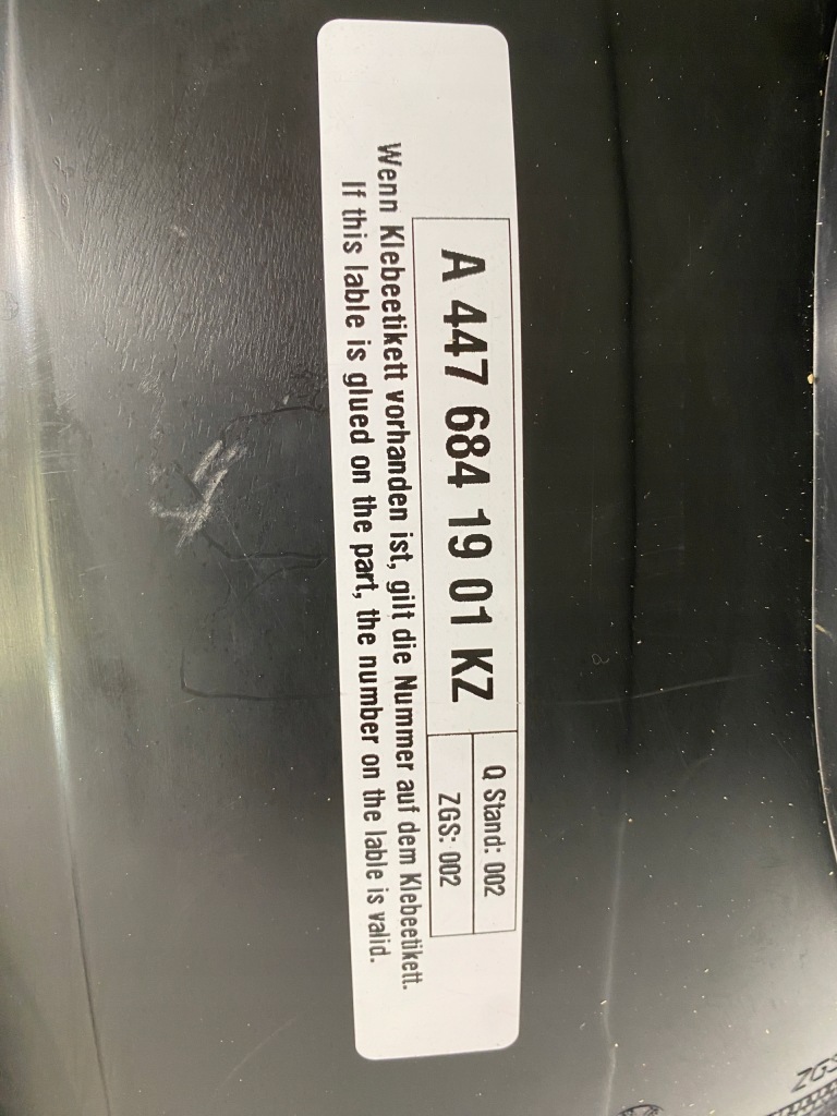 фото №8, Mercedes w447 подкрылок левая правое перед a4476841801 a4476841901