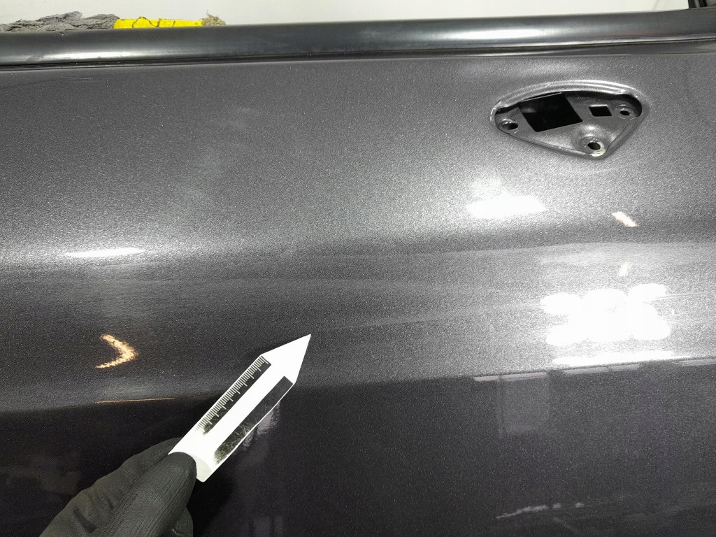 Dodge challenger 3 рестайлинг  дверь перед левая pau с Разборки