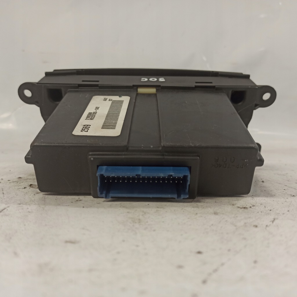 фото №7, Cadillac cts панель кондиціонера обдув 21992569 mx237000-1062