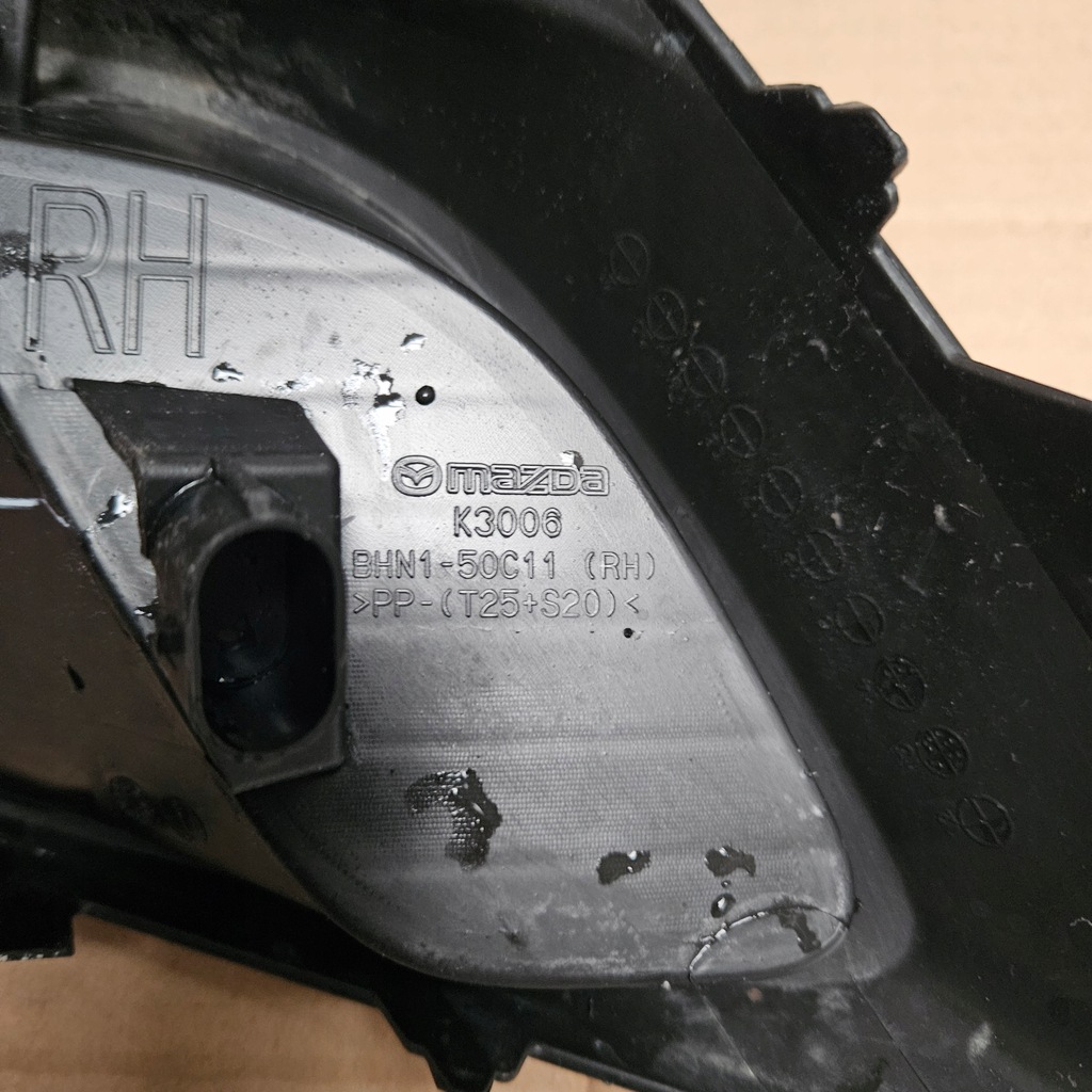 фото №9, Mazda 3 bm 15r решітка права бампера bhn1-50c11 bhn1- 50c21 2013-16