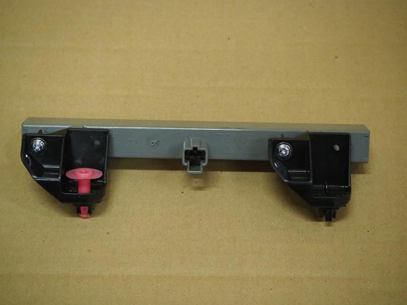 фото №2, Свет стоп led w крышка toyota auris ii