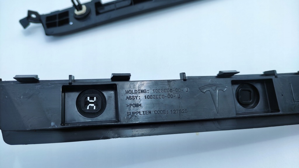 Tesla model 3 направляющая кронштейн бампера левый правый задняя задний tc329 Недорого