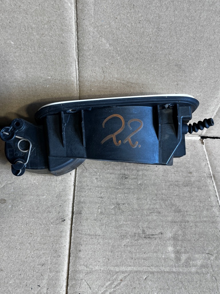 фото №5, 22 bmw e60 e61 кришка заливної пального 7183712 alpinweiss a300