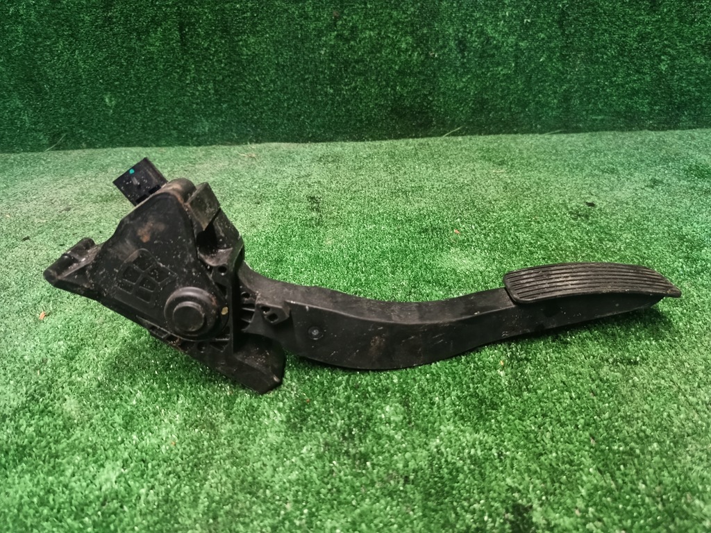 фото №1, Opel insignia b потенціометр педаль газу 84657612
