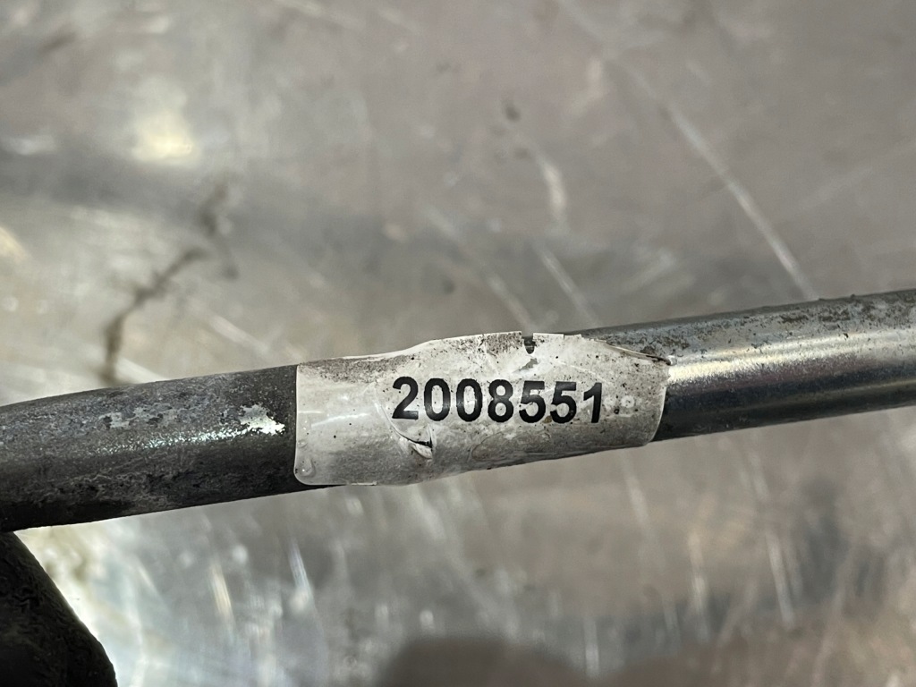 Шланг труба пабтрубок  топлива scania r 730 v8 2008551 Цена