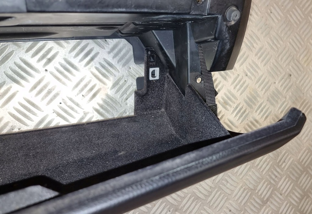 фото №9, Bmw e60 бардачок панели пассажира чёрный корпус pod выключатель подушка безопасности 7034080