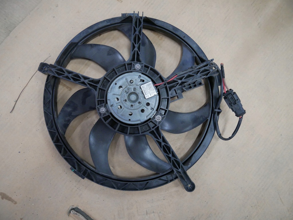 фото №1, Mini r55 r56 r57 r58 r59 r60 r61 вентилятор радиатора двигателя 2754854