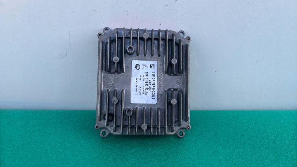 фото №1, Перетворювач лампи модуль led citroen c5 aircross 5df011952-80 4g/u502jr