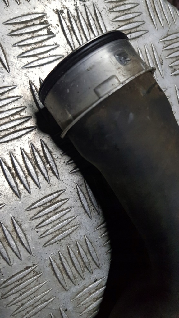 фото №6, Mercedes w203 шланг труба интеркулер 2.2 cdi