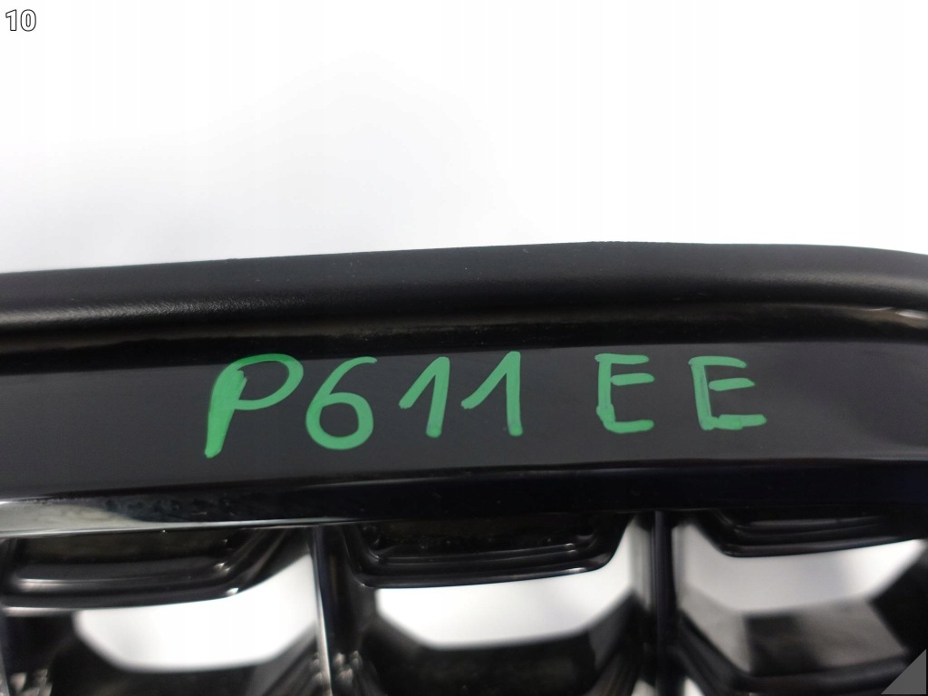 Volvo xc40 r-design 22- рестайлинг  решётка радиатора решётка  решётка w бампер перед Доставка