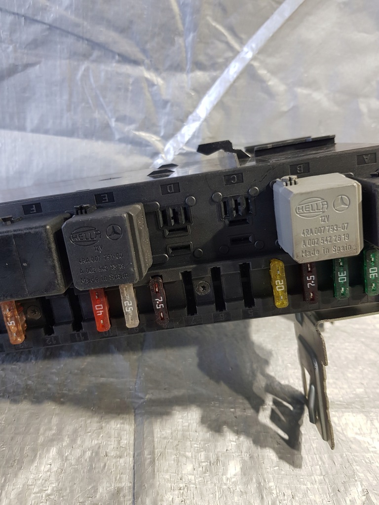 фото №7, Коробка предохранителей модуль sam 2035451801 mercedes w203