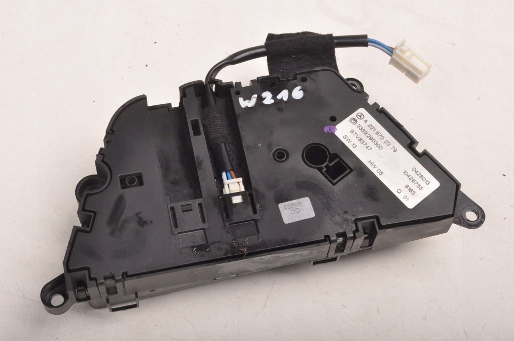 Mercedes w216 панель регулировка сиденье a2166900954 Недорого