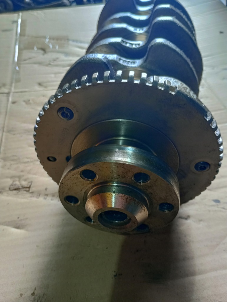 Wał колінчастий vw audi seat skoda 1,9 2,0tdi 2,0b 2,4b 2,5 tdi 038j 038l 06af Зі Шроту