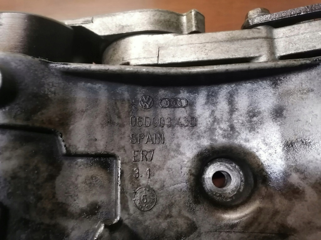 Кронштейн кронштейн генератора audi a4 b6 b7 06d903143d Зі Шроту