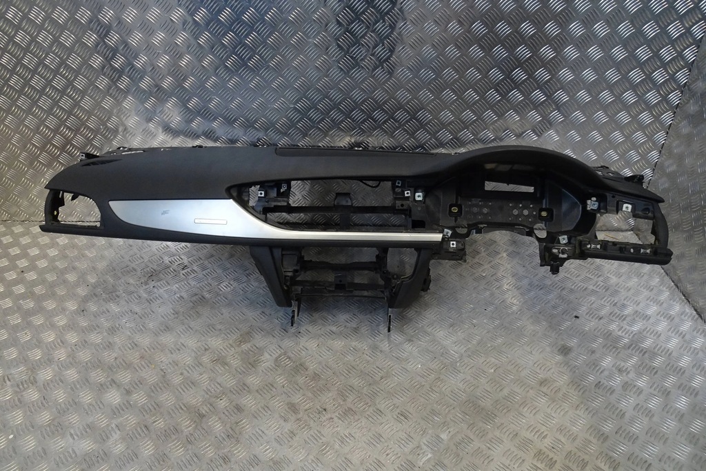 фото №1, Audi a6 c7 11r - панель приладів приладова