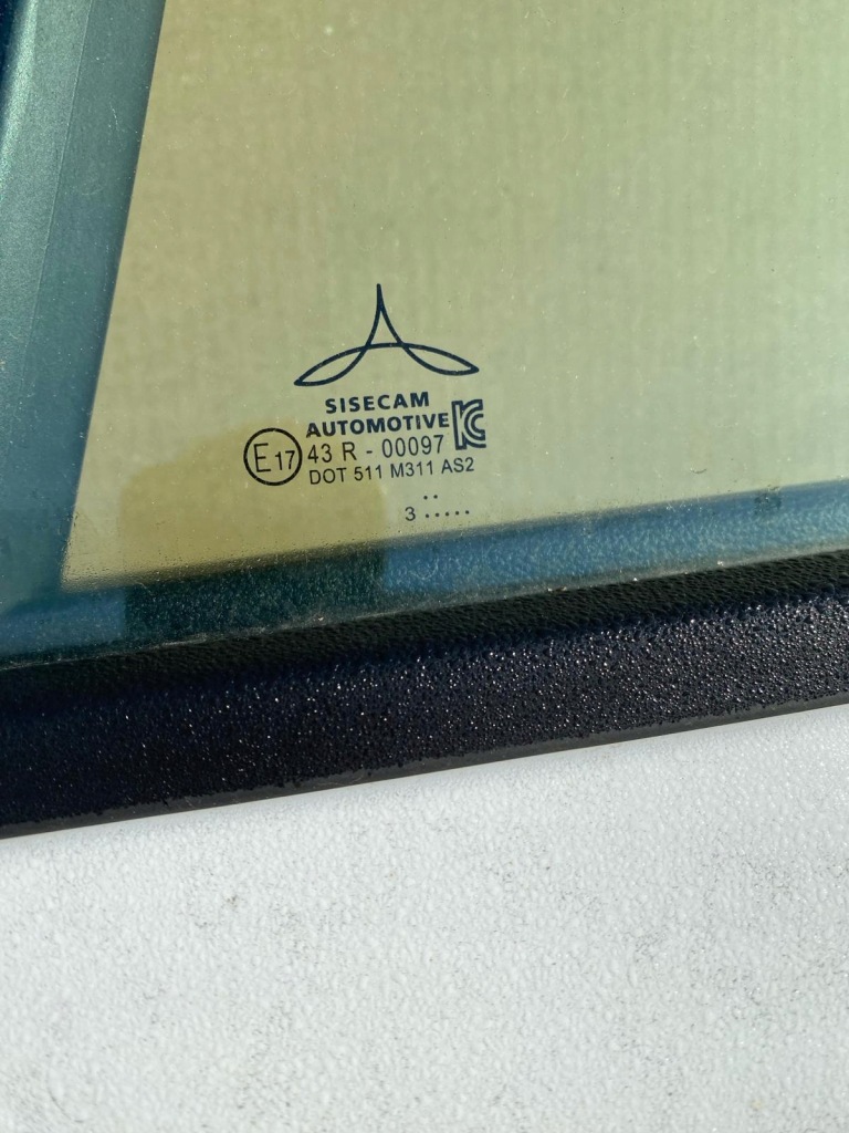 фото №8, Renault clio v двері задня задні праве скло молдинг замок ручка ov369