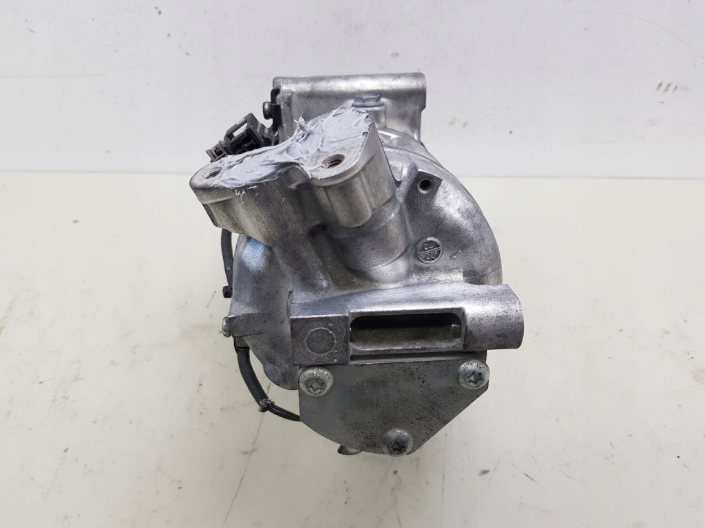 фото №8, Компрессор кондиционера 926000217r 0.9 1.2 tce ren