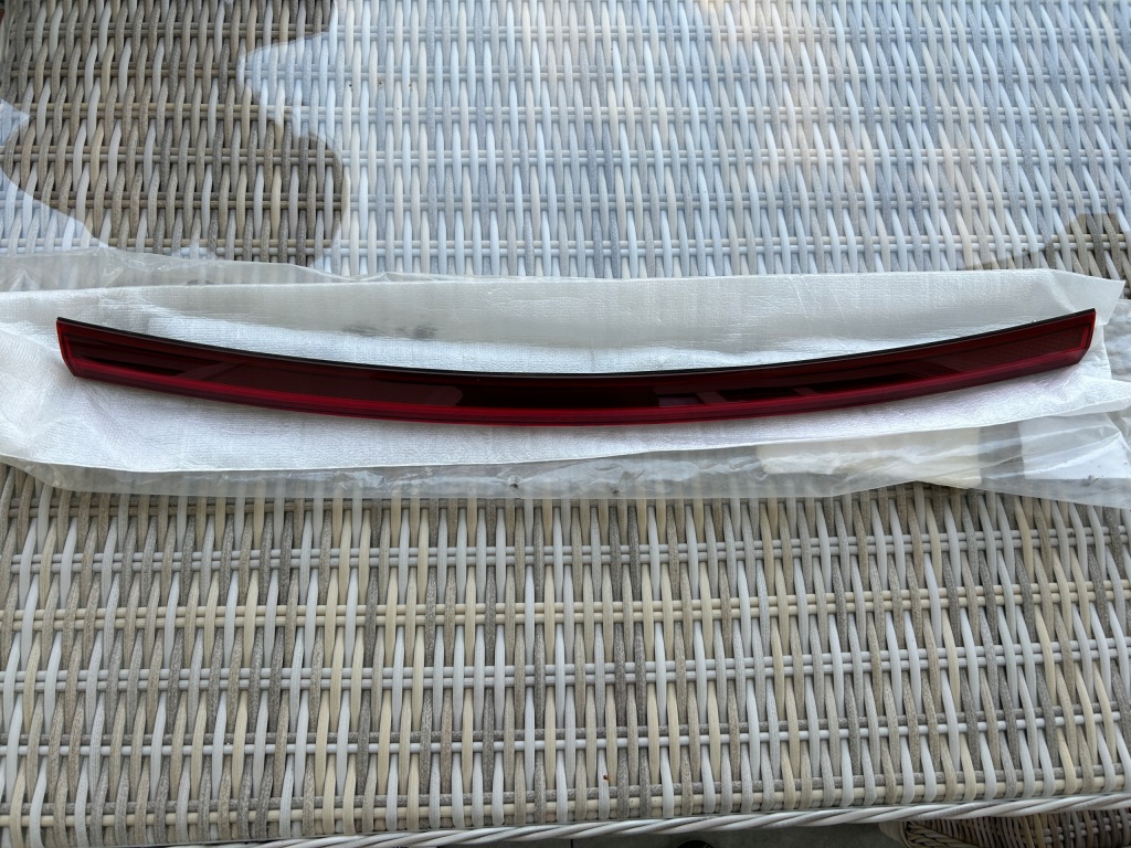 фото №1, Kia sportage iv lift накладка відбивач кришки багажника 87310-f1500 orginał