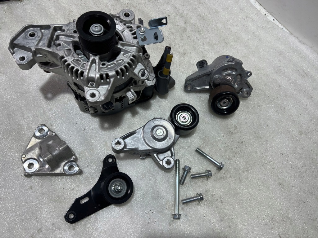 Купить Suzuki s-cross генератор 1.4 turbo hybrid год 2023