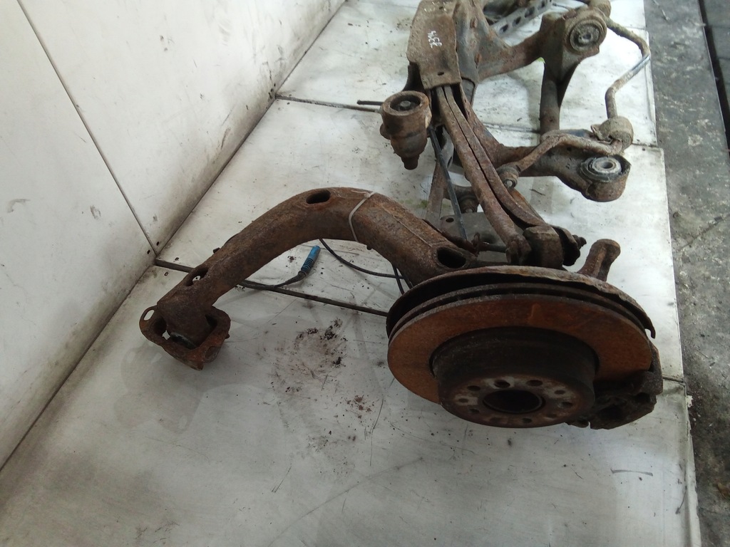 фото №6, J314 подрамник подвеска задняя bmw x3 e83 2.0d