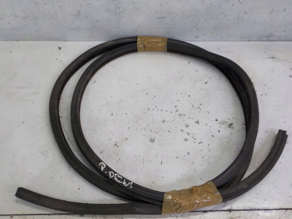 фото №1, Actros mp4 прокладка дверь правое