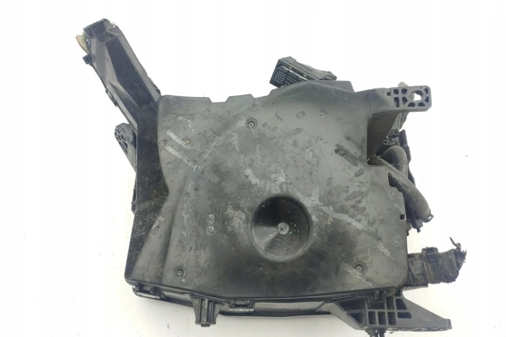Коробка предохранителей toyota avensis _t22_ 8211505a30 1.6l дизель 2015 Киев