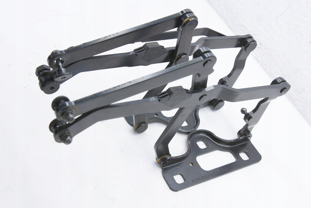 фото №1, Mercedes slk r171 петля крышки багажника задняя левый правый