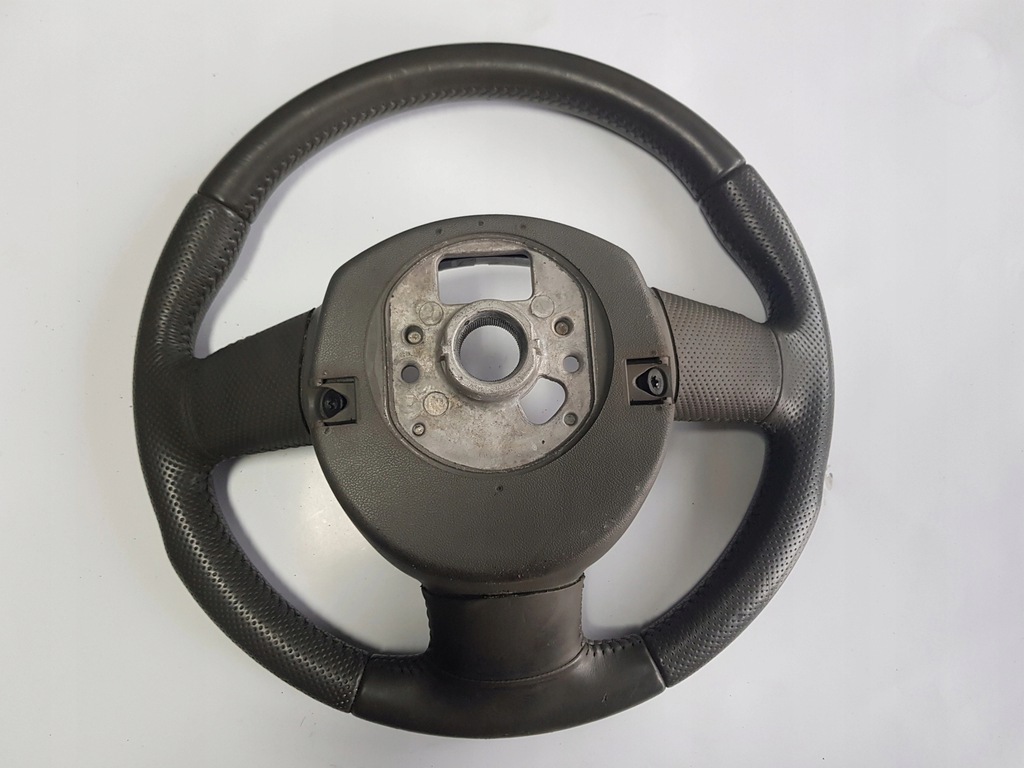 фото №6, Audi a5 a4 b8 воздуховод трёхспицевая