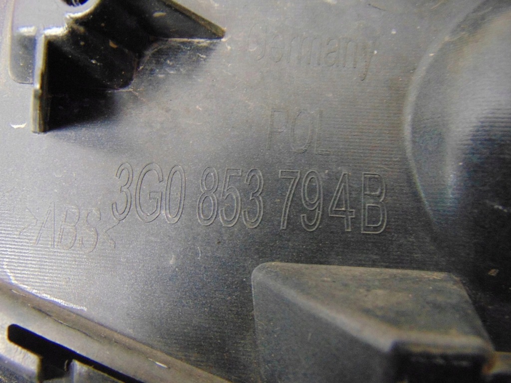 фото №11, Решітка w бампер права vw passat b8 r-line