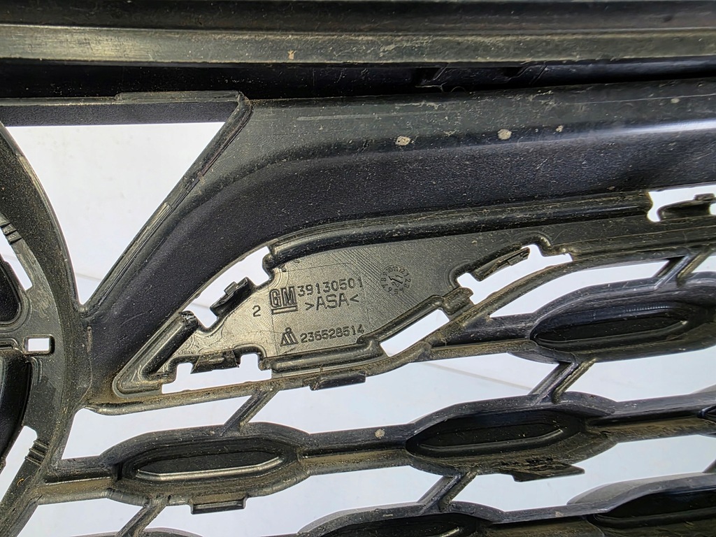 фото №15, Решітка радіатора решітка радіатора бампера opel astra v 5 k lift 19- 39130501