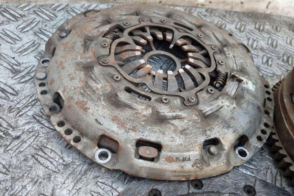 фото №10, Комплект зчеплення lexus is c gse2_ 312500w070 2.2l бензиновий 234kw 2008