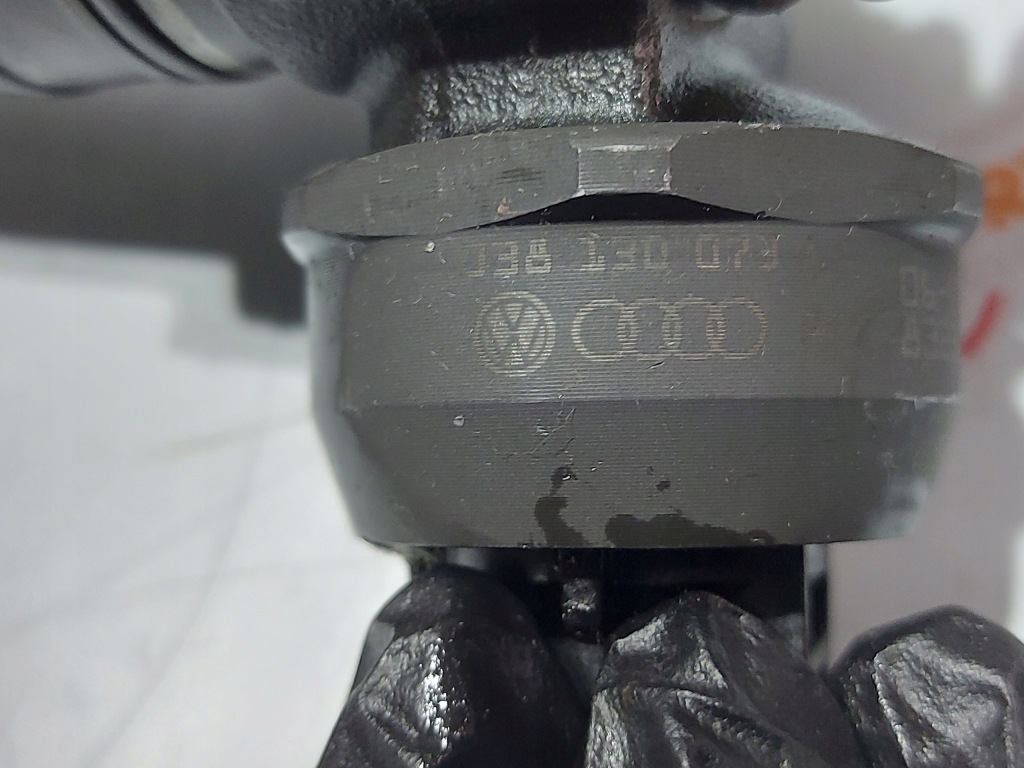 Audi seat skoda vw 1.9 tdi насос-форсунка 038130073ag Київ