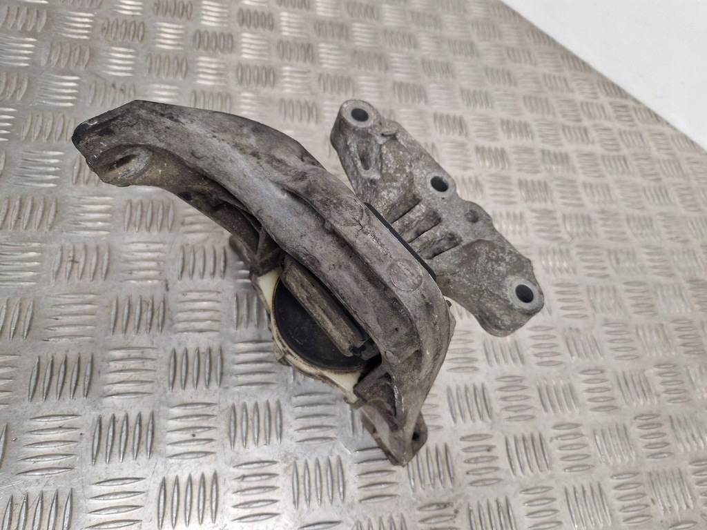 фото №6, Citroen jumpy 2017 кронштейн / кронштейн двигуна