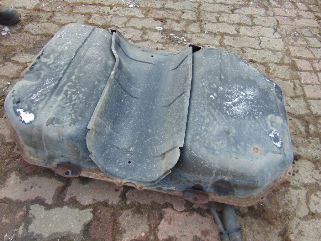 Bak бак пального mitsubishi grandis 2.4 бензин europa Доставка