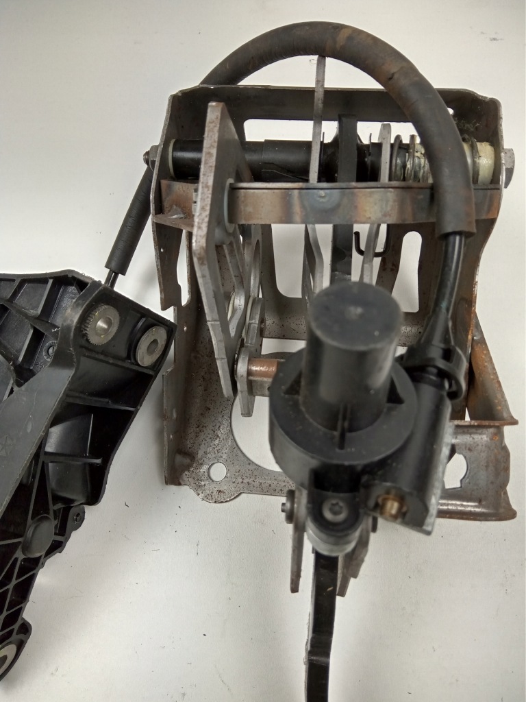 фото №6, Потенциометр газа maserati ghibli iii quattroporte