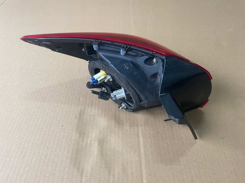 фото №3, Mazda 3 bm хэтчбек 2013-2017 задняя правая лампа